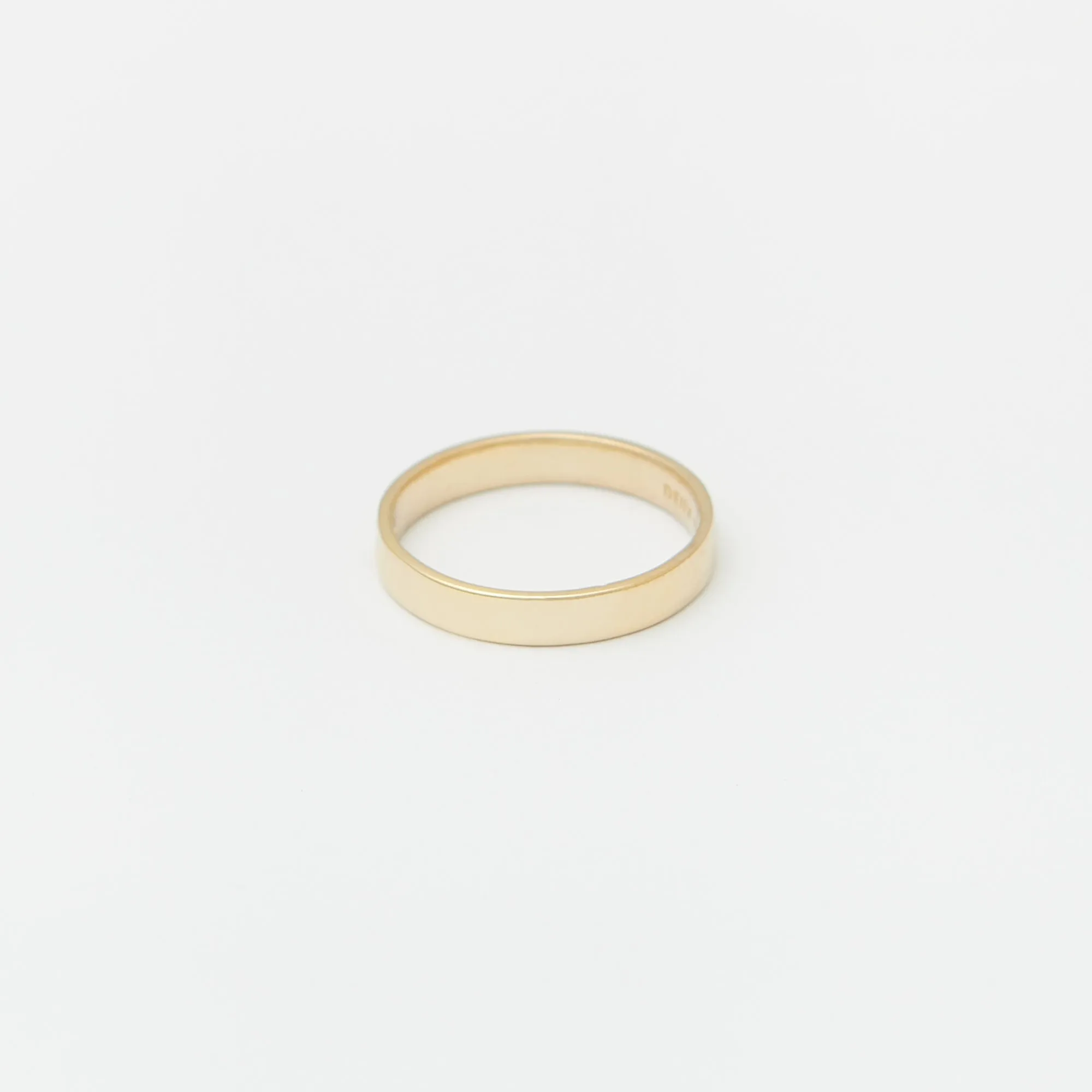 3.5mm Henchey Band Flat in Gold