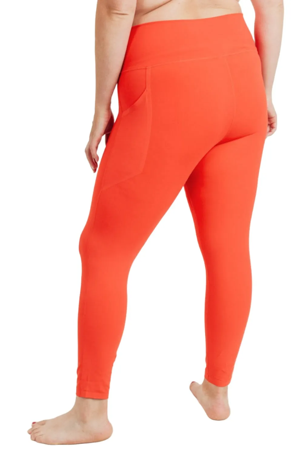 Essential High Waisted Leggings with Laser Cut Design in Plus Size - Mono B