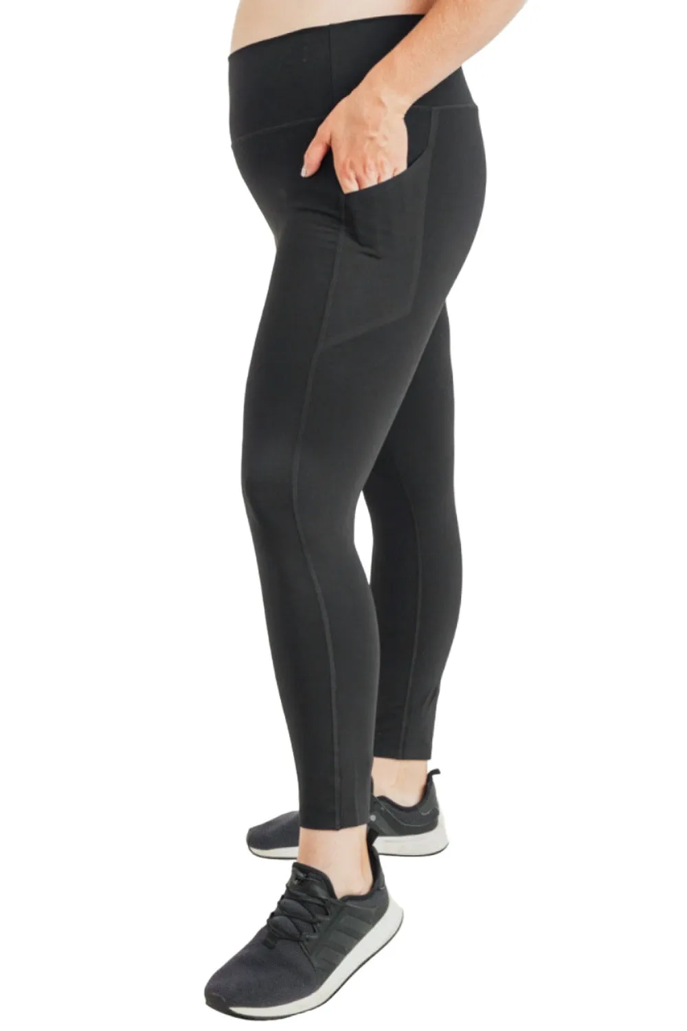 Essential High Waisted Leggings with Laser Cut Design in Plus Size - Mono B