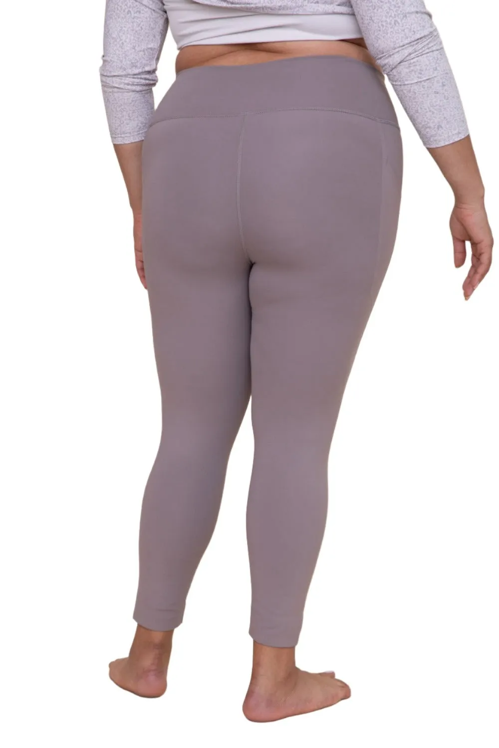 Essential High Waisted Leggings with Laser Cut Design in Plus Size - Mono B