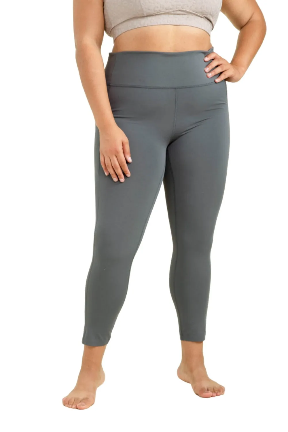 Essential High Waisted Leggings with Laser Cut Design in Plus Size - Mono B