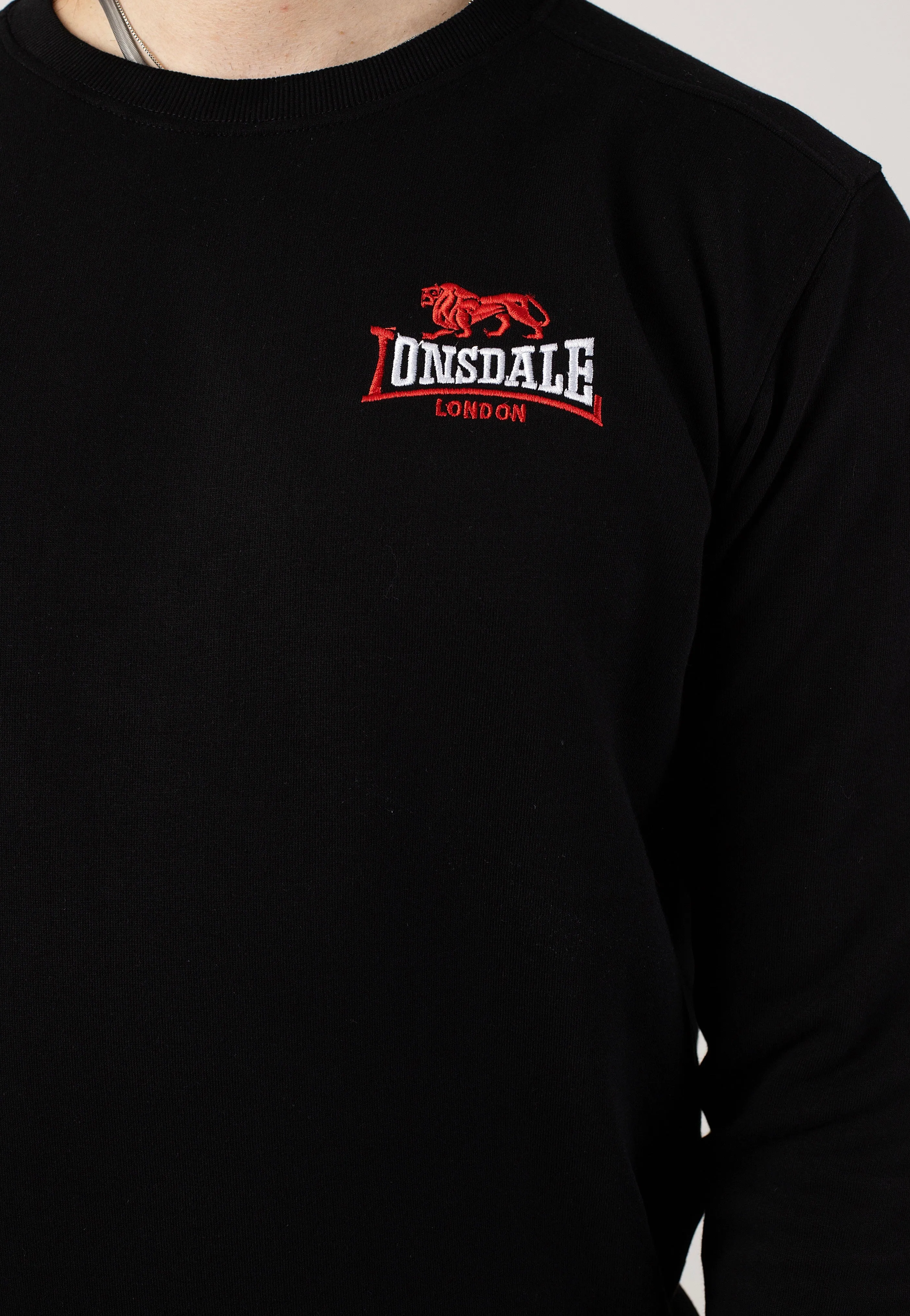 Lonsdale Lympstone Black Sweater