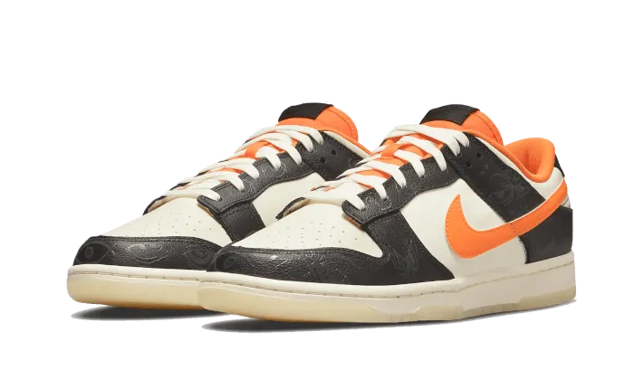 Nike Dunk Low PRM Halloween 2021 - Spooky Limited Edition Sneakers