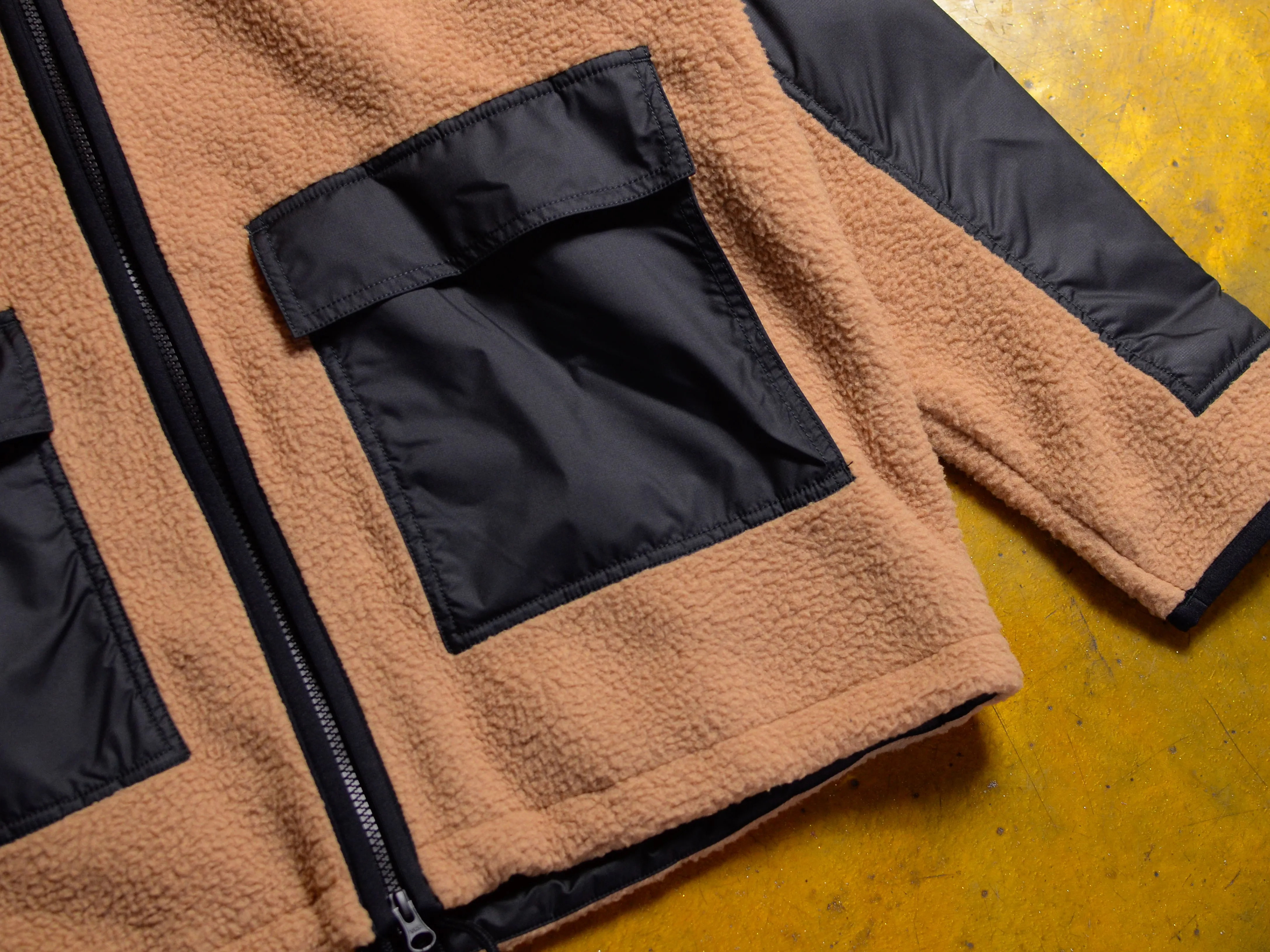 Nike Sherpa FZ Jacket in Dark Driftwood and Black - Sportswear Collection