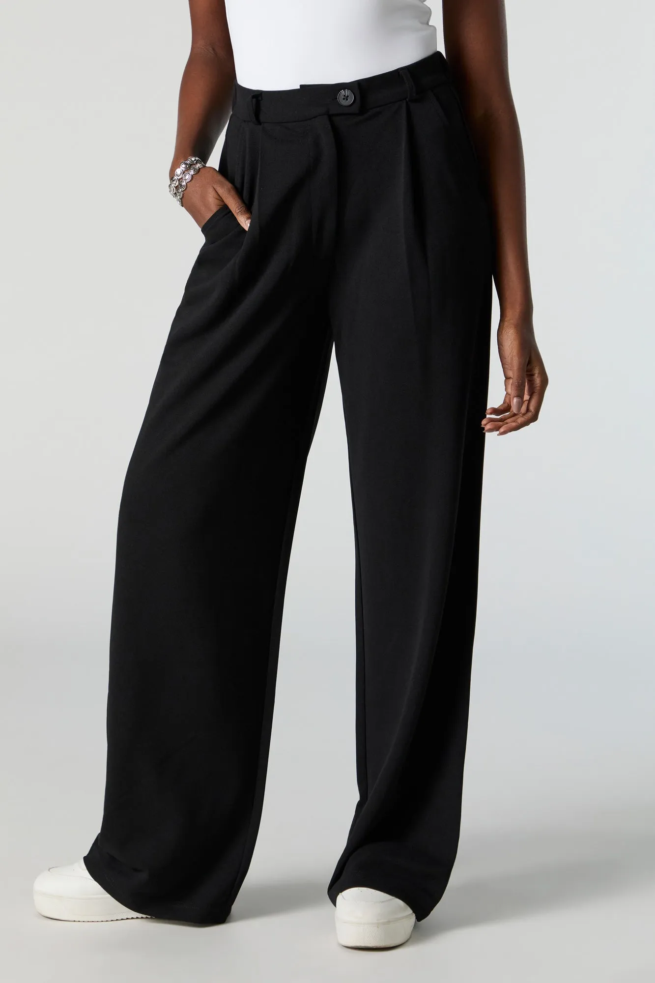 Straight Leg Dress Pants in Crepe Fabric