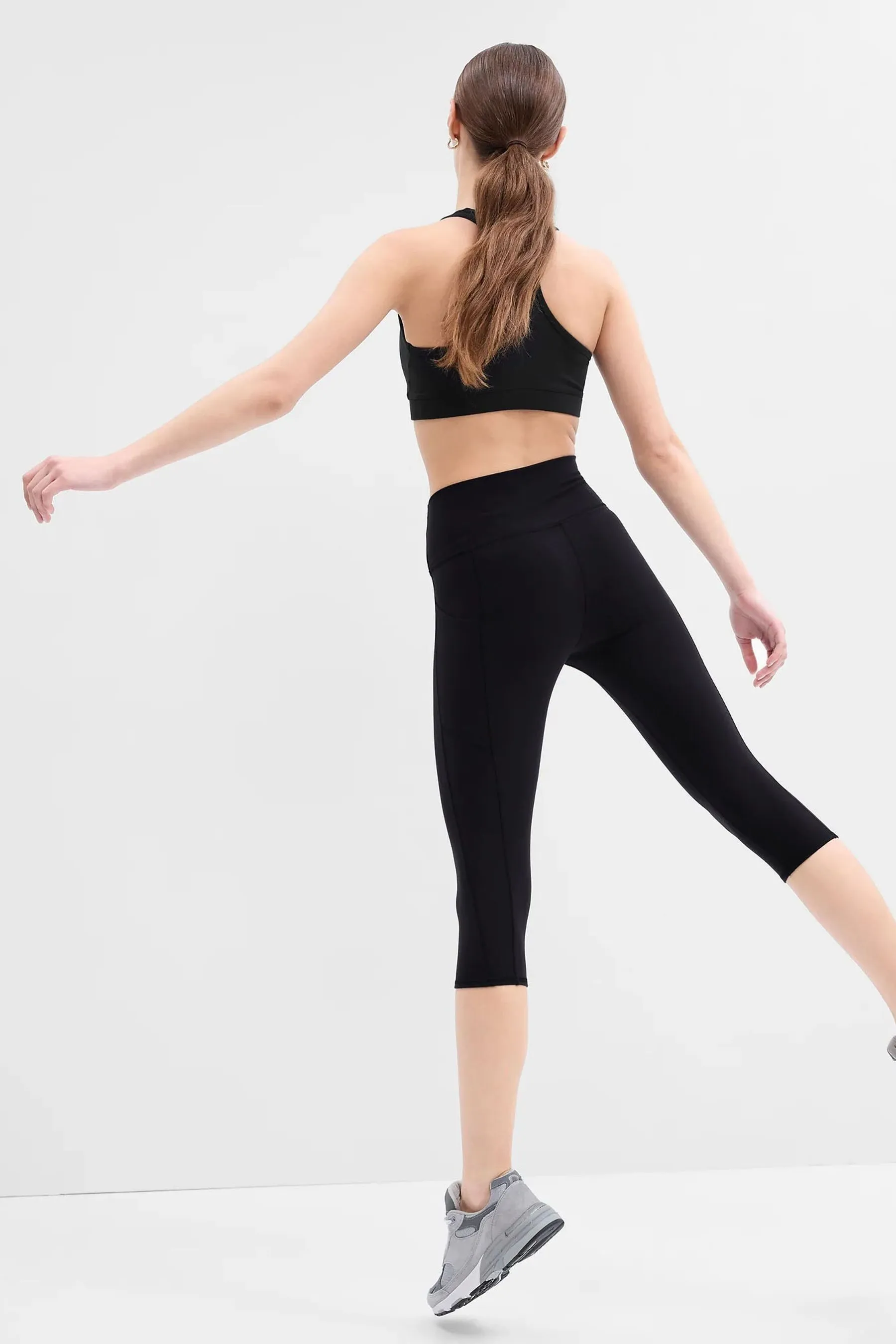 Stylish Power Capri Leggings  Black Fit