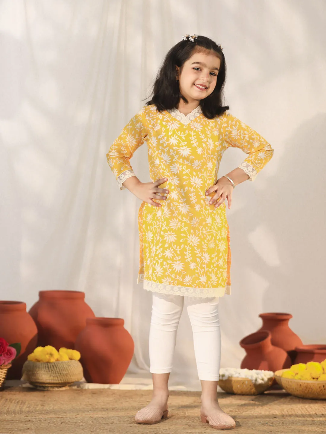 VASTRAMAY Girls' Yellow Kurta Leggings Set