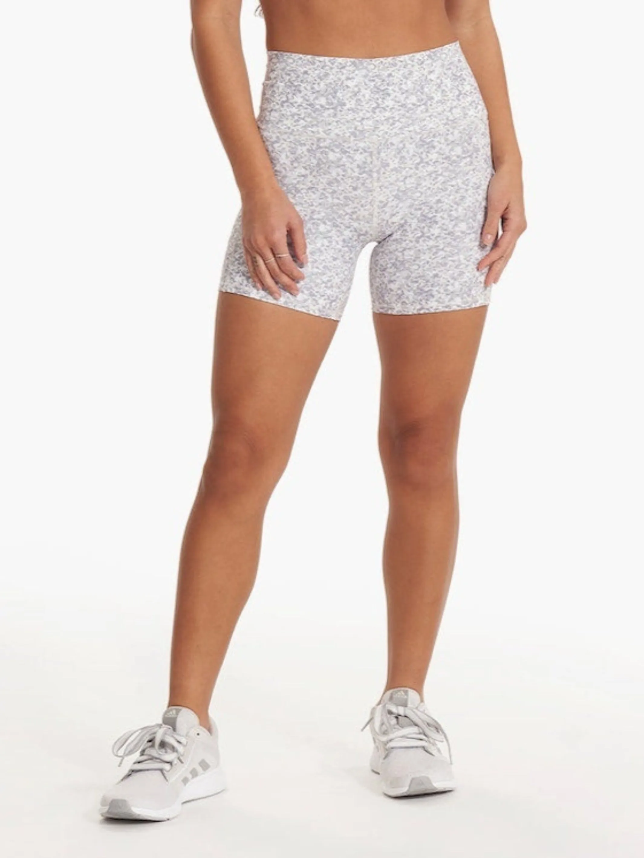 Vuori Studio Pocket Short -> Vuori Performance Studio Pocket Shorts