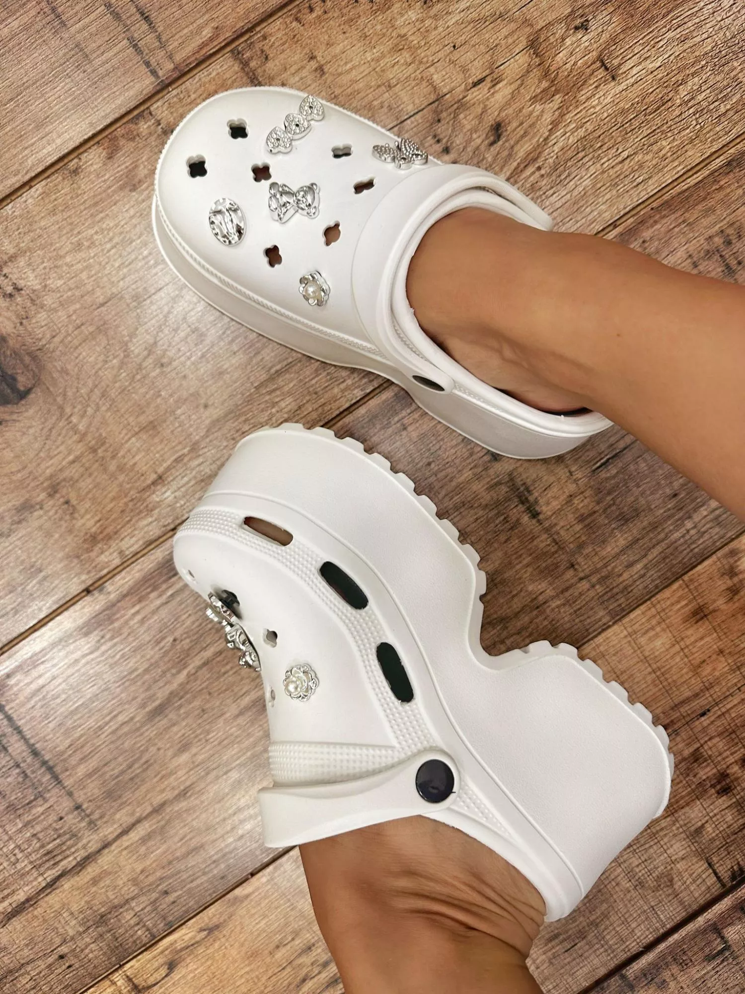 White Women's Sandals E445