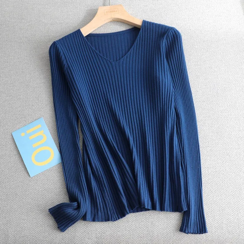 Women's V-Neck Knit Sweater Pullover - Solid Color